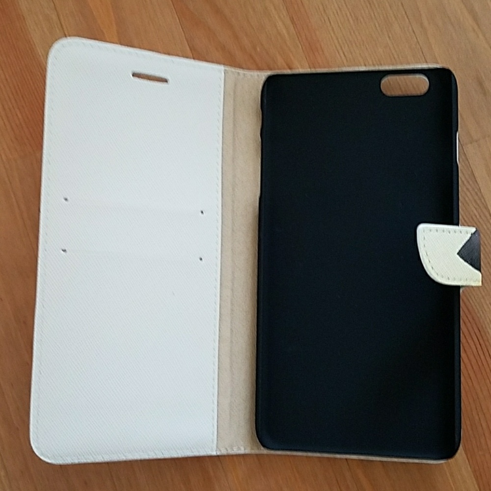 *** SOLD*** New Pikachu Iphone 6 Plus Wallet Case - Picture 4 of 8